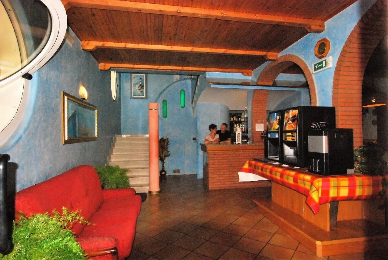 Hotel Cesari Rimini 0*,  Italië
